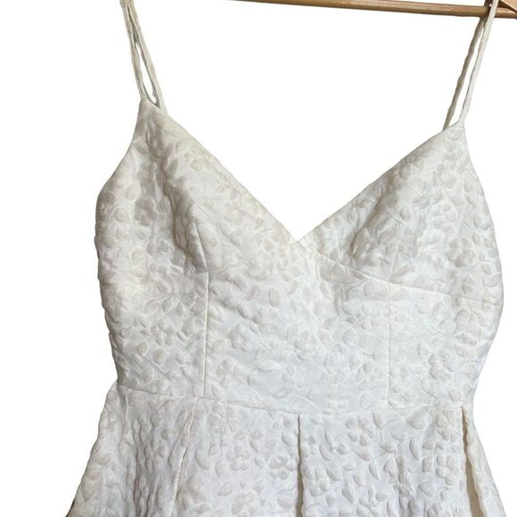 NWT Alex Perry “Stevie” White Textured Jacquard Fit & Flare Mini Dress Size 10 - Picture 2 of 6